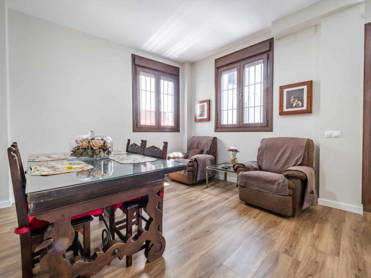 2 Bedrooms 2 Bathrooms - Triana- Sevilla Kültér fotó