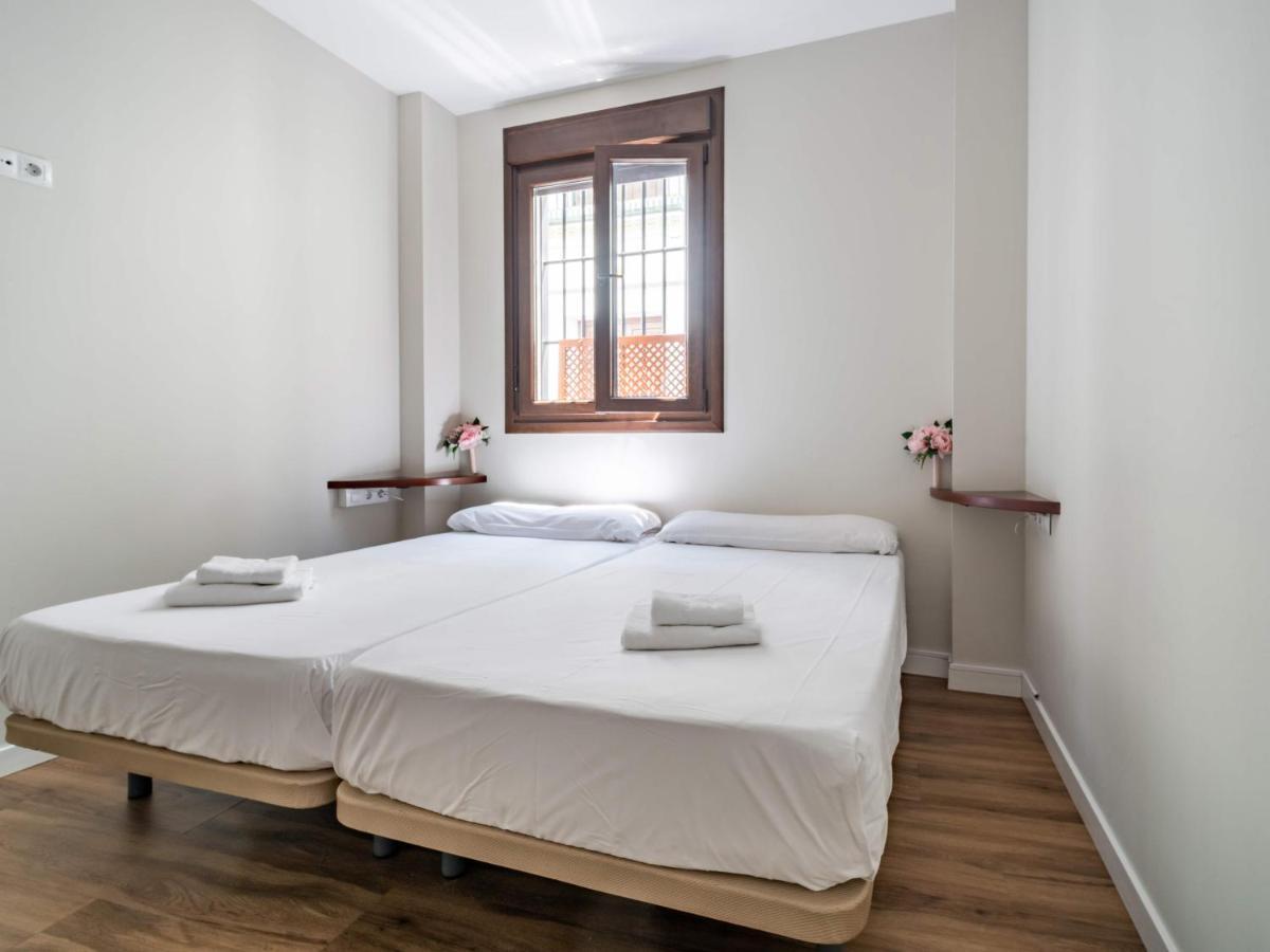 2 Bedrooms 2 Bathrooms - Triana- Sevilla Kültér fotó
